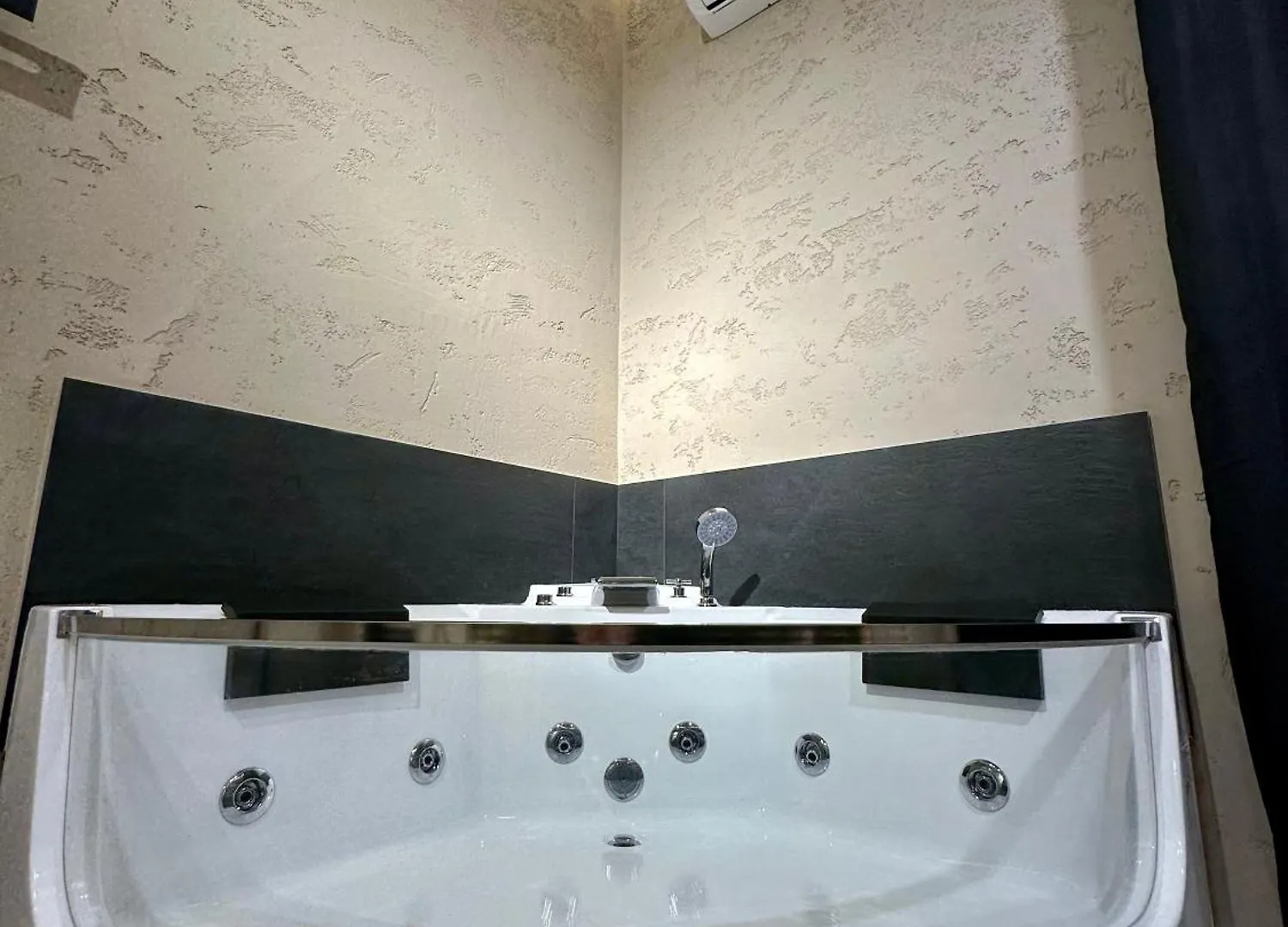 Apartment Falco Boutique Home With Jacuzzi Naples