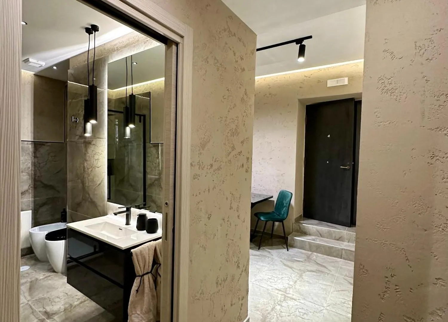 Apartment Falco Boutique Home With Jacuzzi Naples