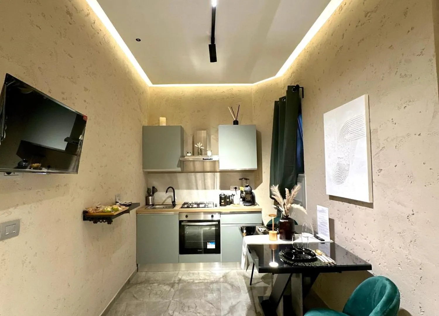 Falco Boutique Home With Jacuzzi Naples Apartment
