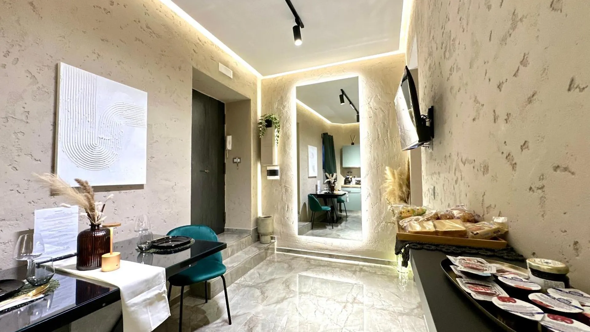 Apartment Falco Boutique Home With Jacuzzi Naples
