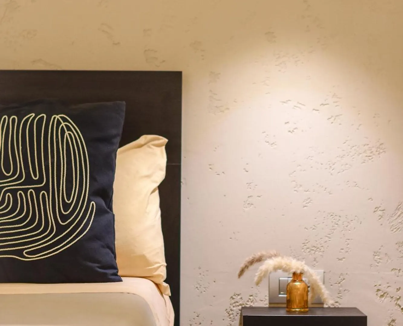 Apartment Falco Boutique Home With Jacuzzi Naples Italy