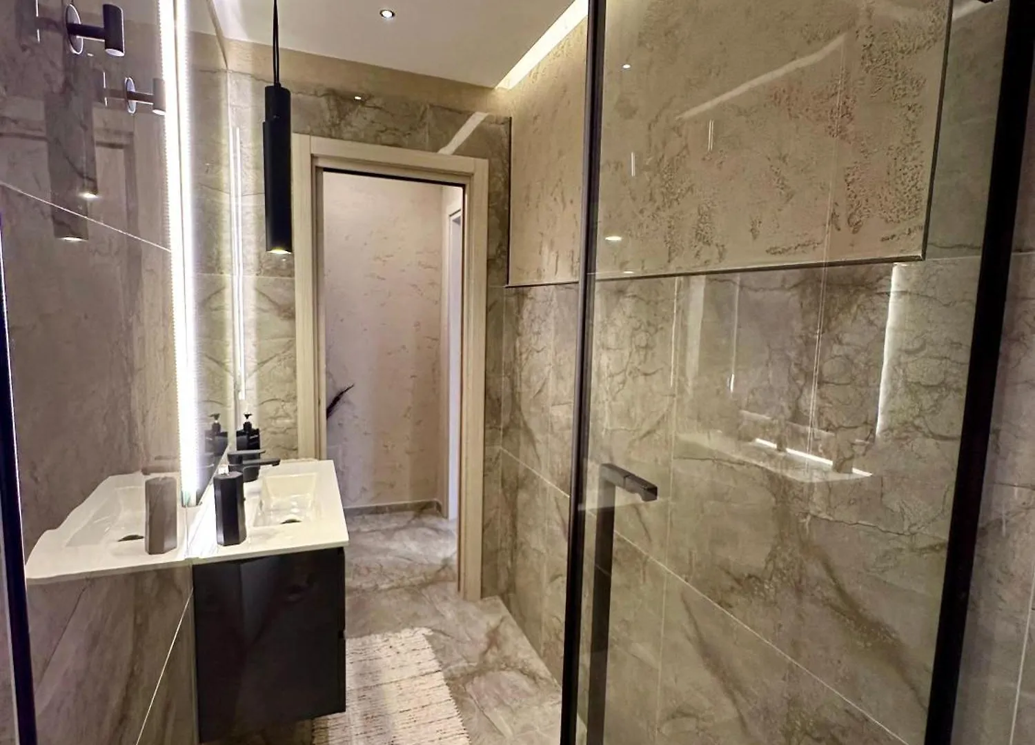 Falco Boutique Home With Jacuzzi Naples Apartment