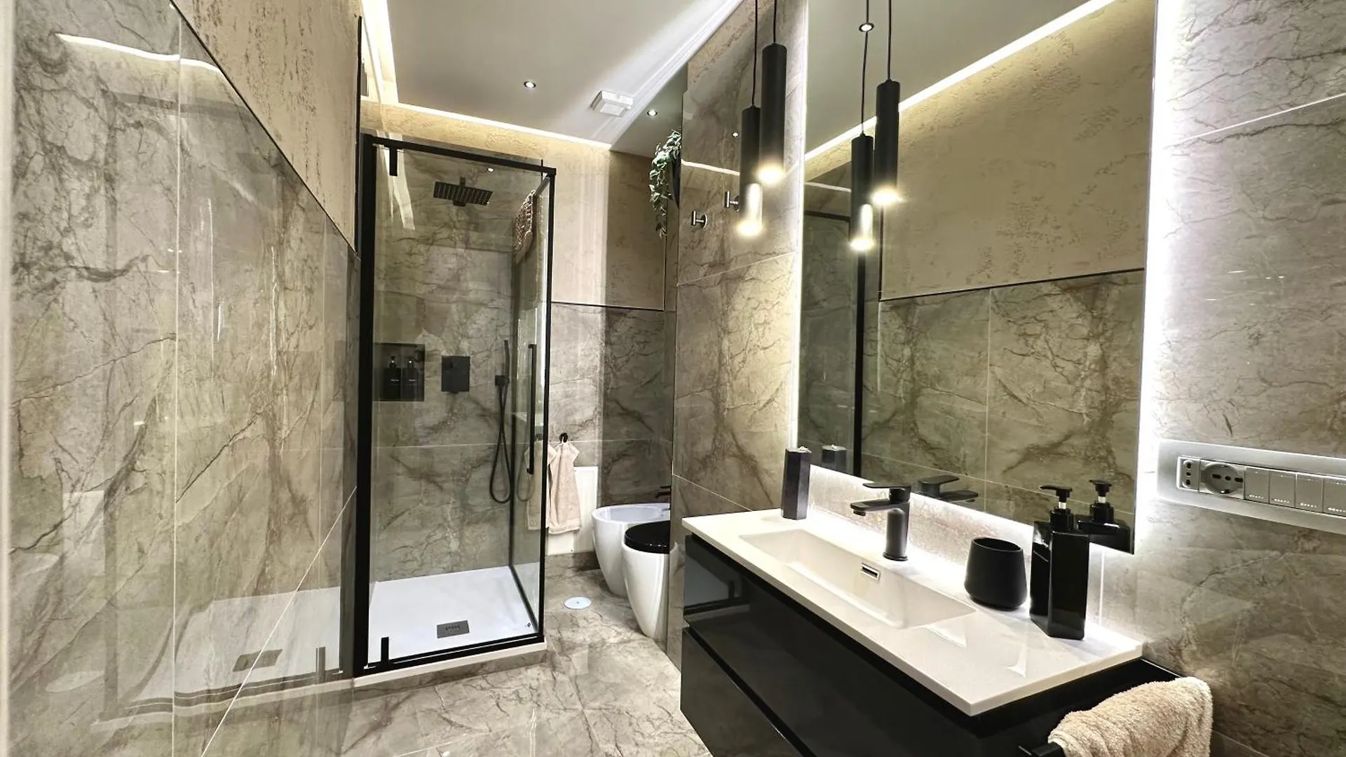 Falco Boutique Home With Jacuzzi Naples 0*,